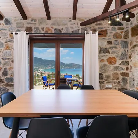 Azure Holiday home *